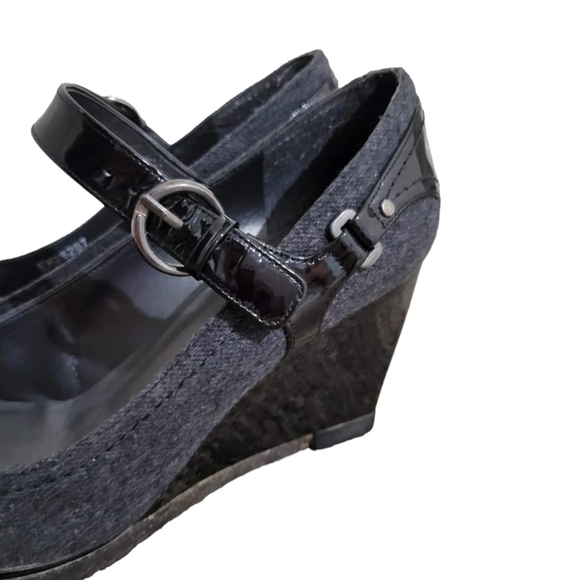 Stuart Weitzman Mary Jane Felt Patent Wedge Heel Size 7.5 - Picture 5 of 9